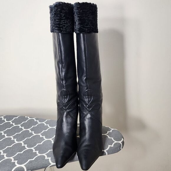 Arturo Chiang  - Picture 8 of 13